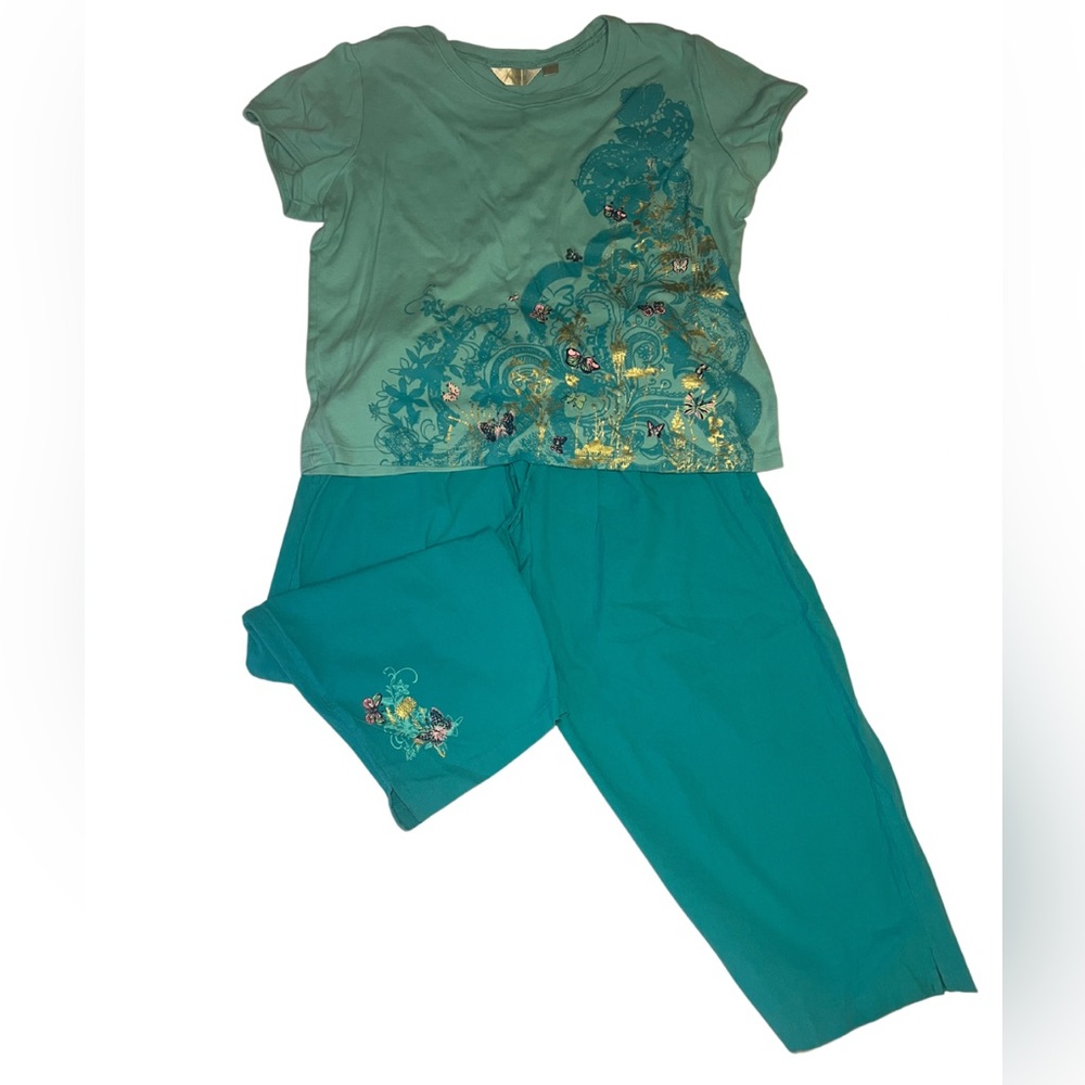 Passport Blue Set with Metallic Accents